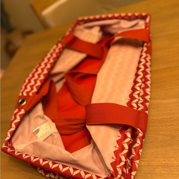 Thirty-one 31 Medium Utility Tote Retired Chevron Dash - Picture 5 of 5